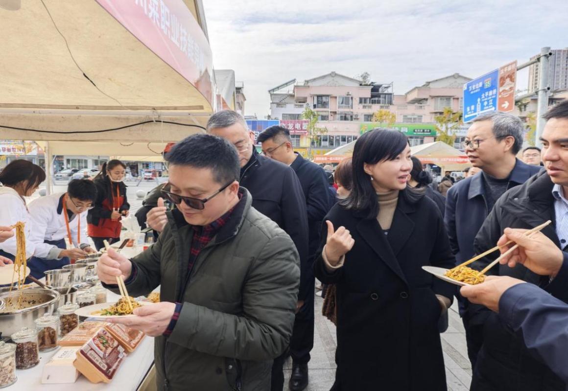 F1479315902C071185AAB0C60B85E13B