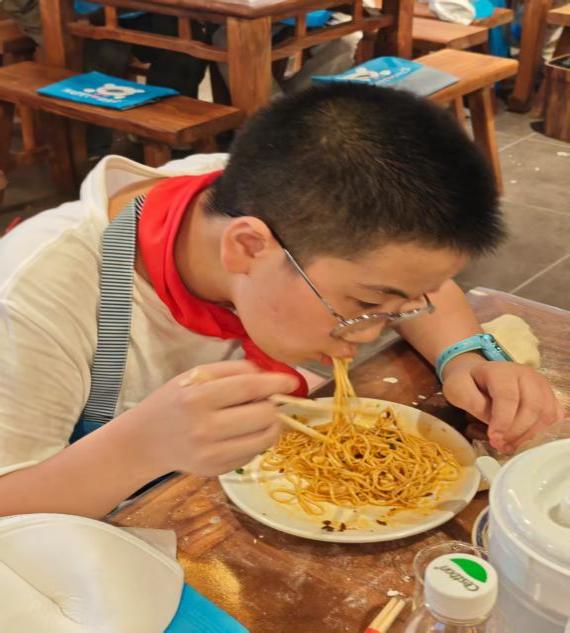 2319024b8b541df9458775b2ddb2999c